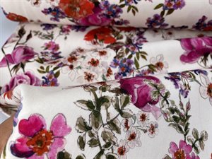 Bomuldssatin - blomstret i fine pink / røde nuancer